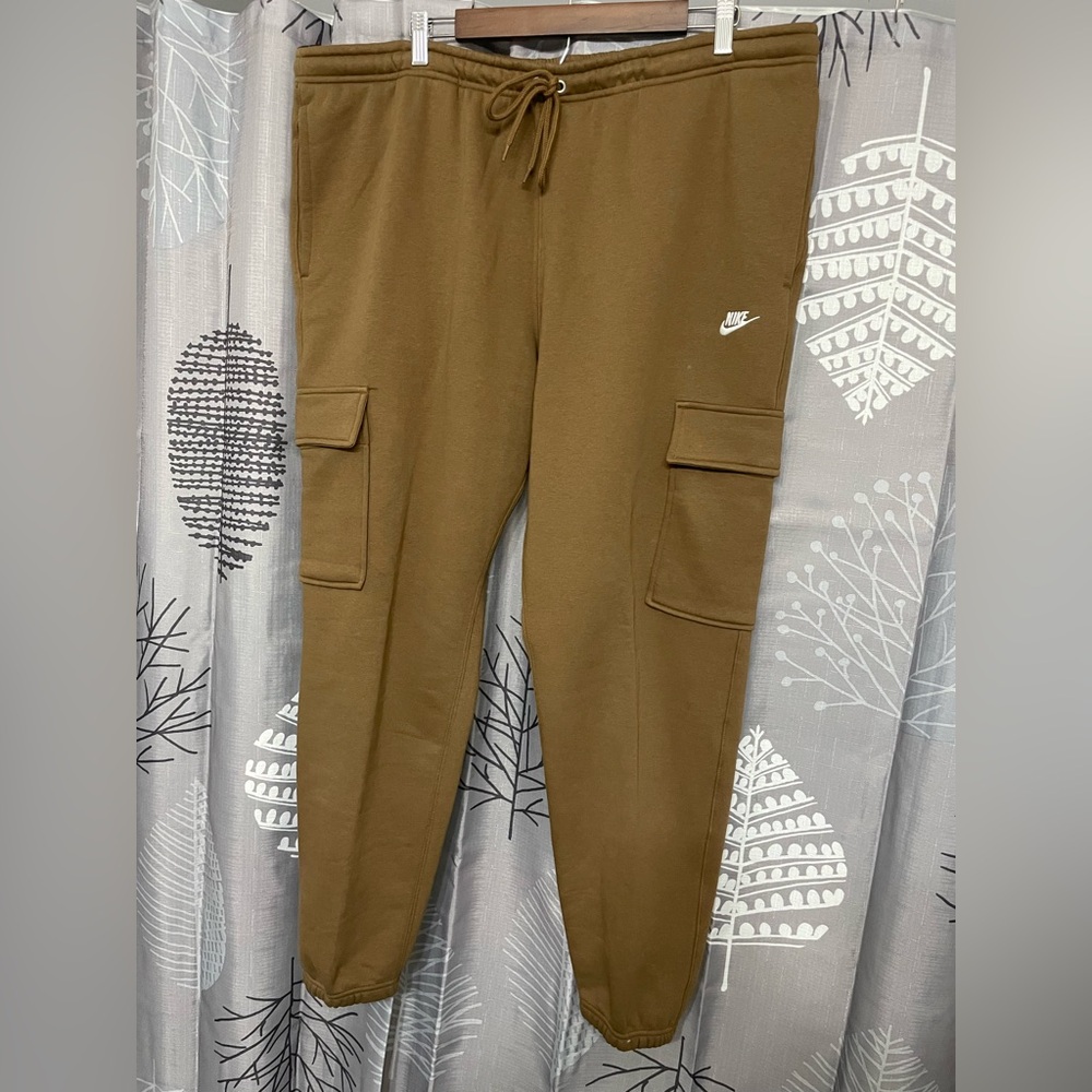 🆕 Nike Men's Sportswear Club Fleece Cargo Pants. “Mosswood Brown”, 2XL (NWT) - Picture 5 of 14